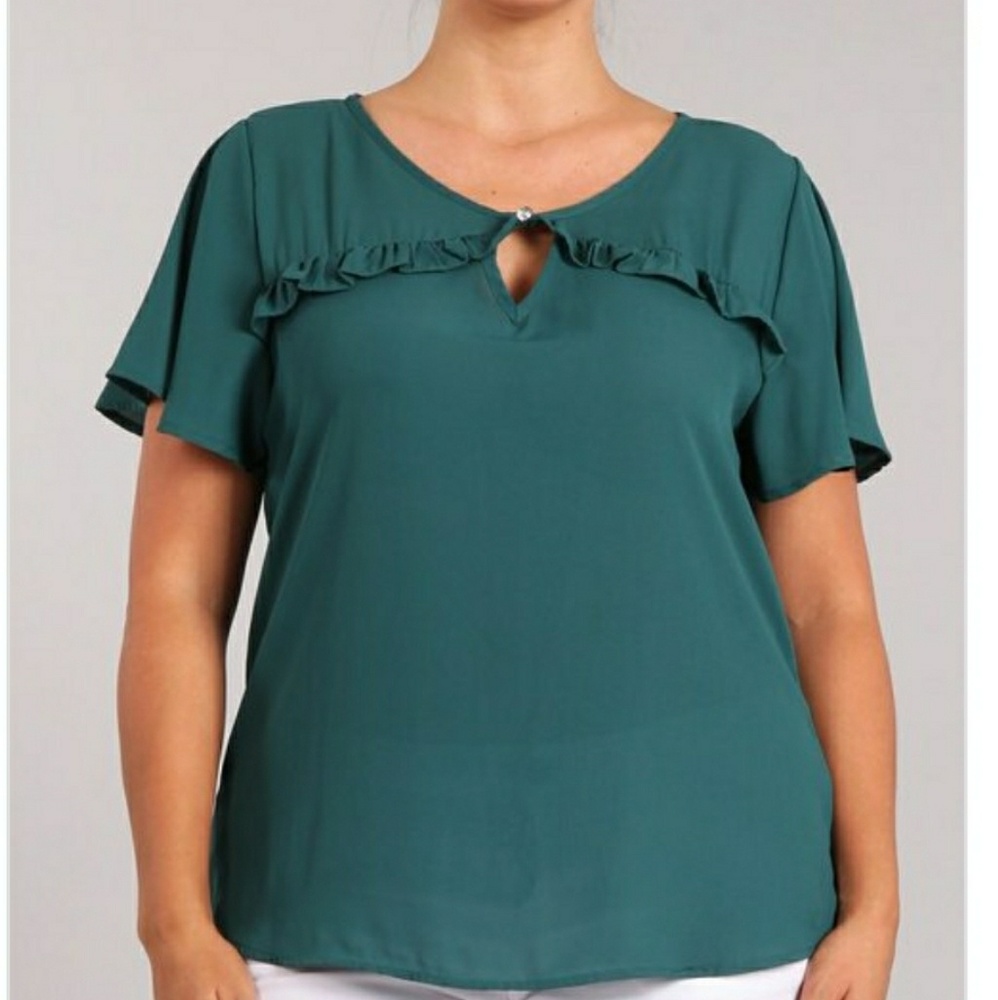 Chiffon Keyhole Detail Plus Size Top